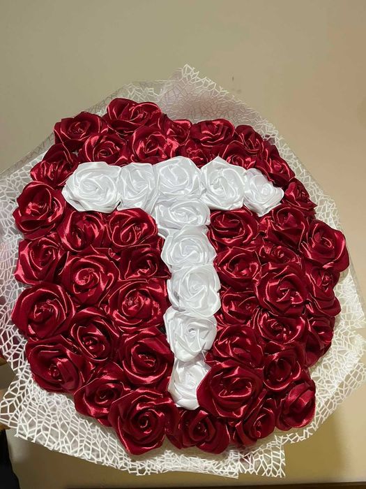 Букети от вечни рози (сатенени рози).