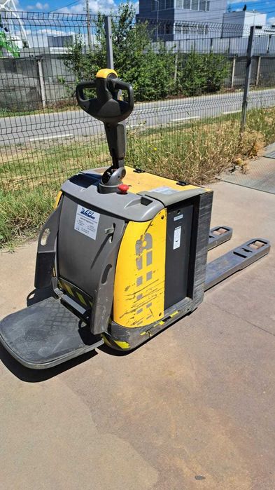 Transpalet electric pietonal