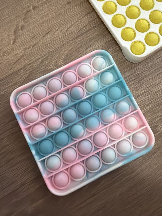 3 Pop It играчки