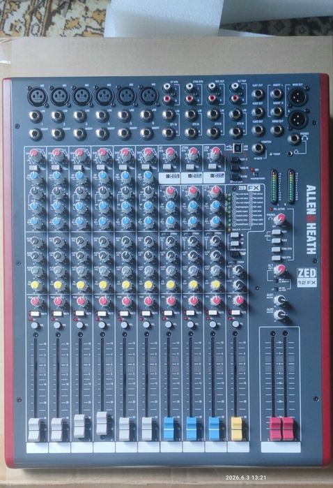 Mixer Allen&Heath ZED12-FX (sunet de excepție)