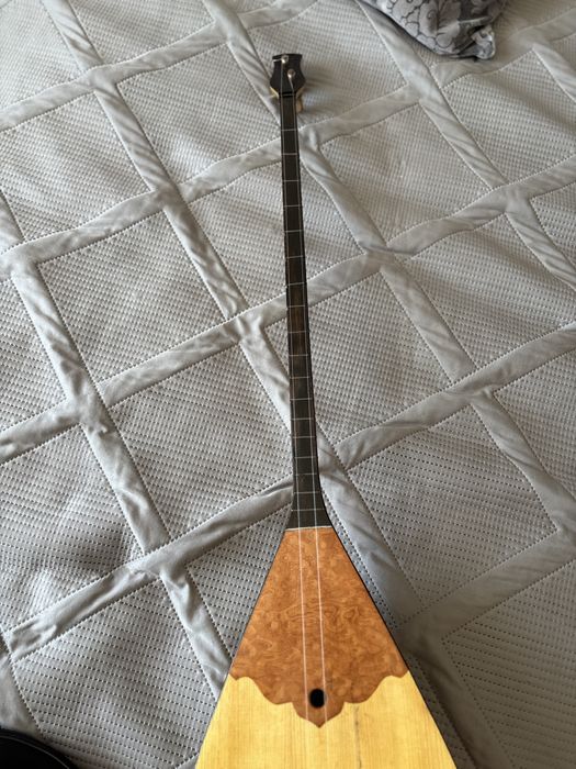 Продам домбру бу