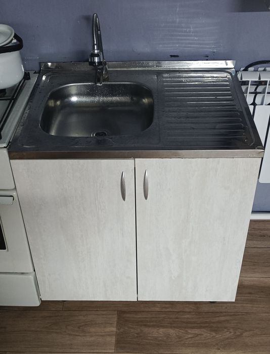 Продам шкафчик с раковиной