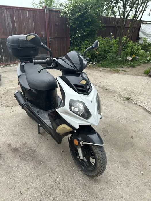 Vand scuter 49cc