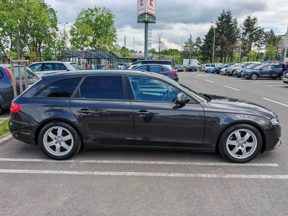 Vând Audi A4 2.0 TDI din 2009