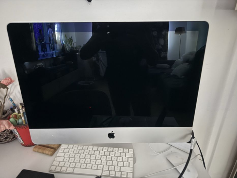 Vand iMac 21.5' retina 4k i5 8Gb 256GB