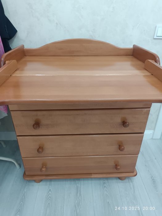 Тумба. Натуральное дерево дуб