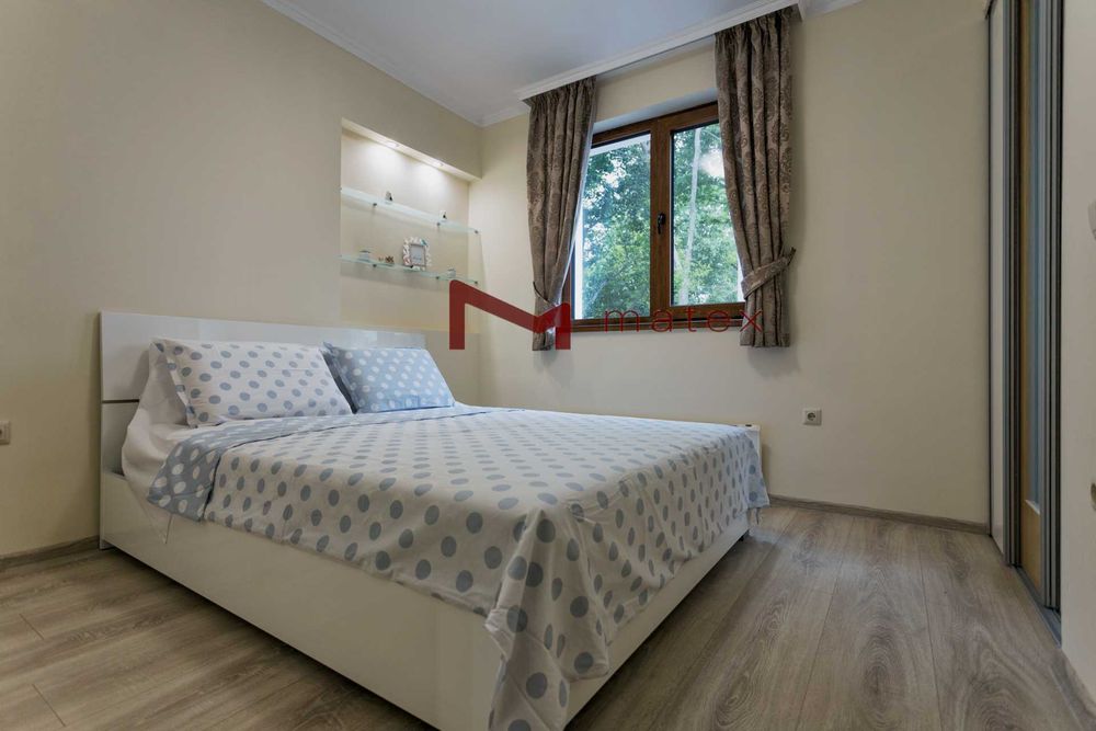 Продава се Двустаен апартамент в Варна, Червен площад - 60 кв.м за 4667 €/кв.м - Снимка #2