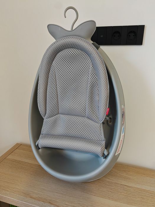 Cada Skip Hop cu suport ergonomic pentru bebelusi