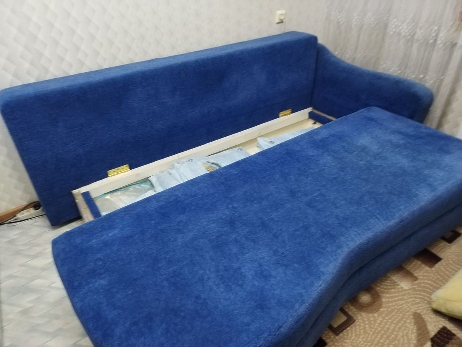 Продам диван раздвижной