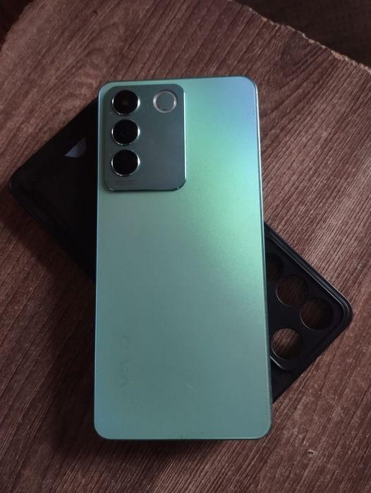 Обмен.Vivo v27e озу16