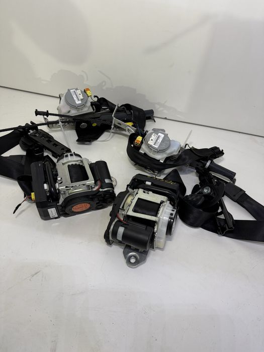 Предпазни колани Audi A8 D5 S8 D5 4N преден ляв преден десен