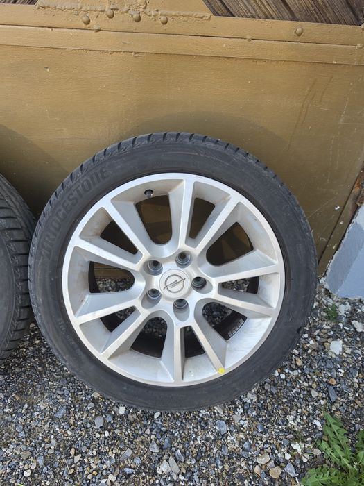 Джанти с гуми 17 цола Опел Зафира