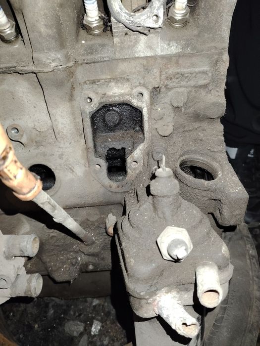 Двигатель ауди 80,  2.0л