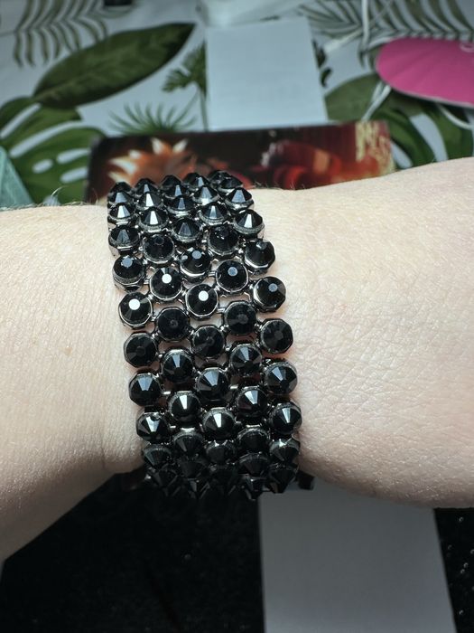 Продам браслеты  на apple watch 8. 45мм