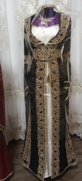 Ayollar sarpo kuylaklari