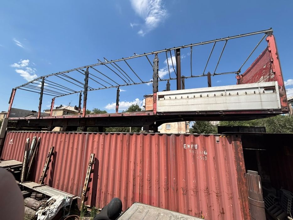 Продам раму полуприцепы Шмитц