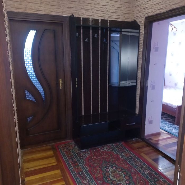 Fargona shaxar sentrda kvartira ijaraga beriladi Unversitet oldida