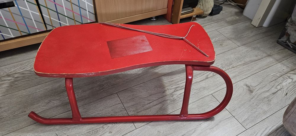 Vand sanie din lemn cu metal + planseta pentru  zapada