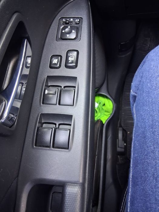 Vând Mitsubishi ASX