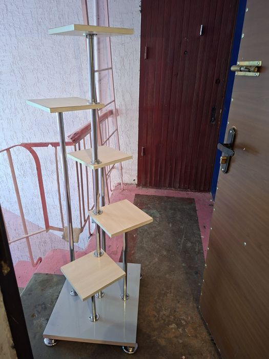 Подставка для цветов