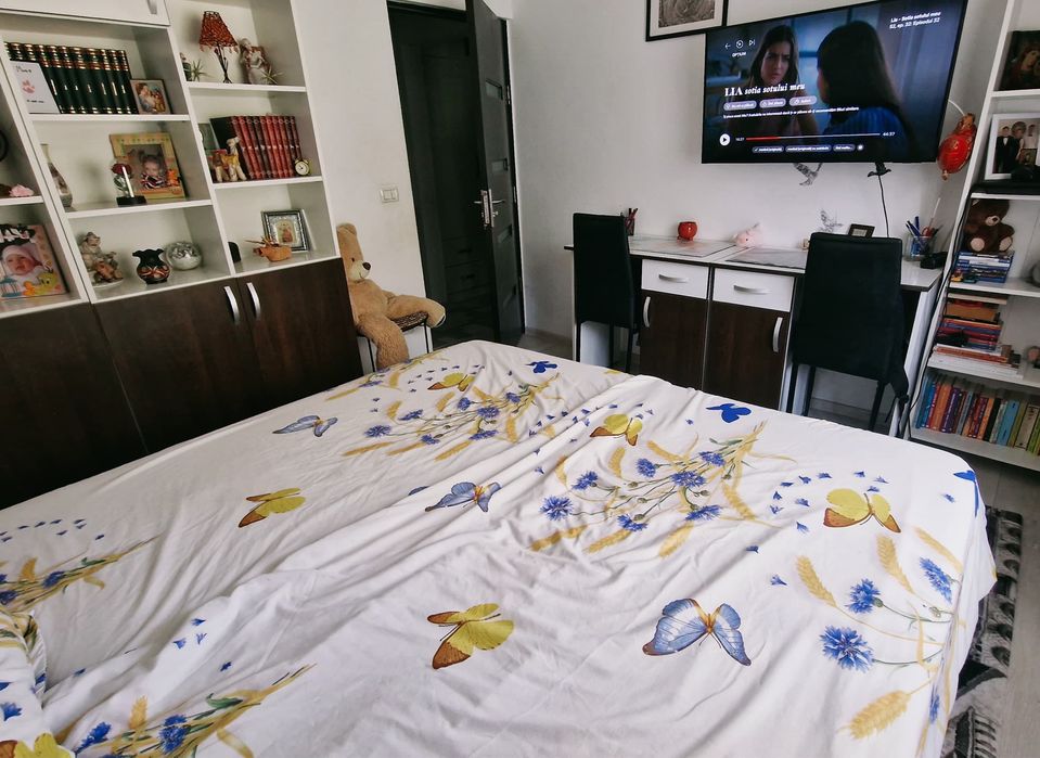 Vand apartament 3 camere decomandat-Pascani