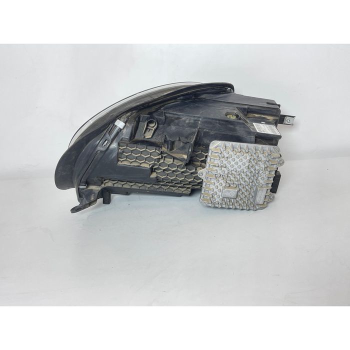 Десен фар за mini countryman f60 lci - 63115a3bd78