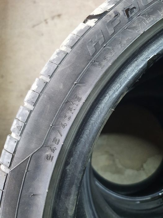 245/40/19 лето 4 шьуки5