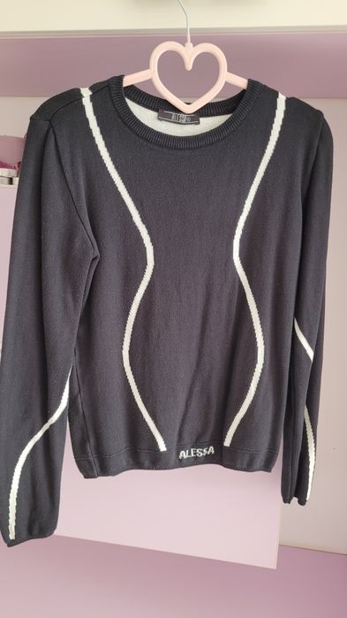 Много мек и удобен Пуловер Alessa