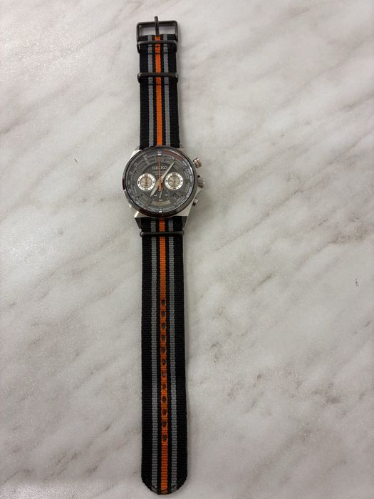 Часы кварцевые Seiko