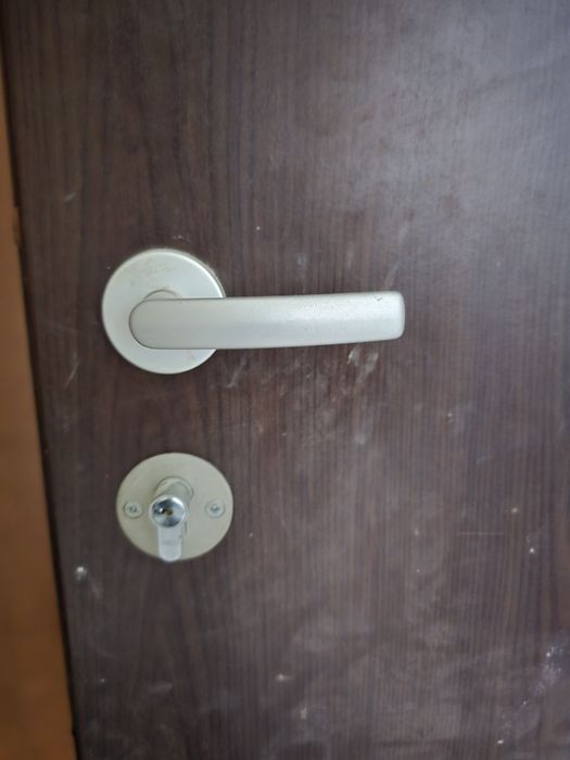 Входна външна врата Gerda с две ключалки и вътрешно заключване