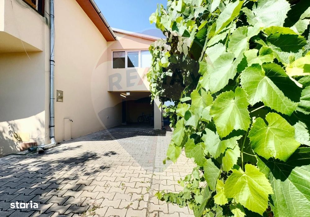 Casă / Vilă cu 6 camere de vânzare