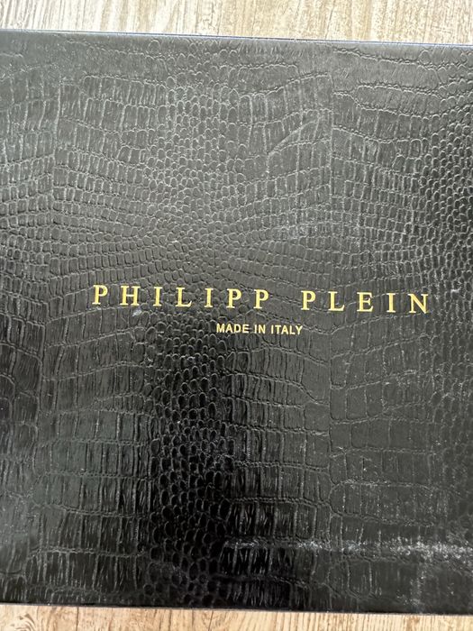 Уникални боти philipp plein