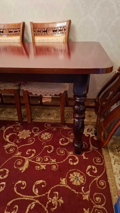 Стол (в гостиную/зал)