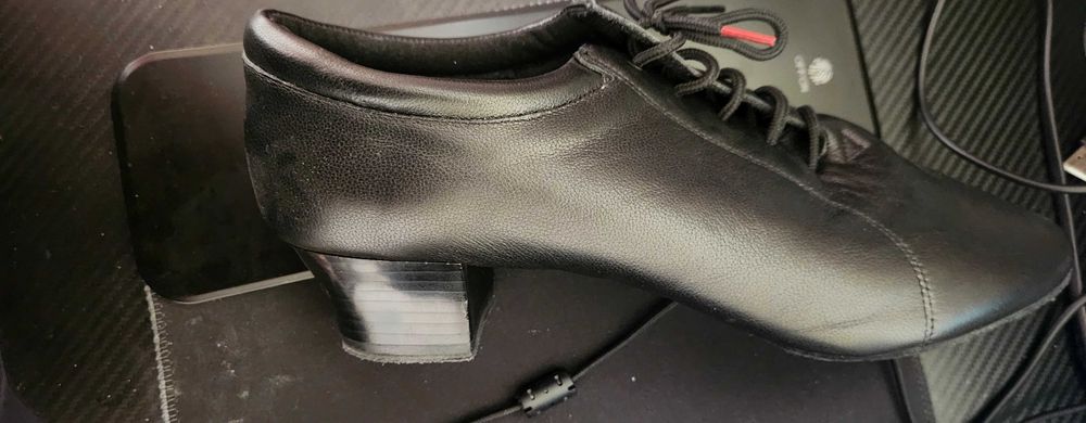 Обувки за латино танци