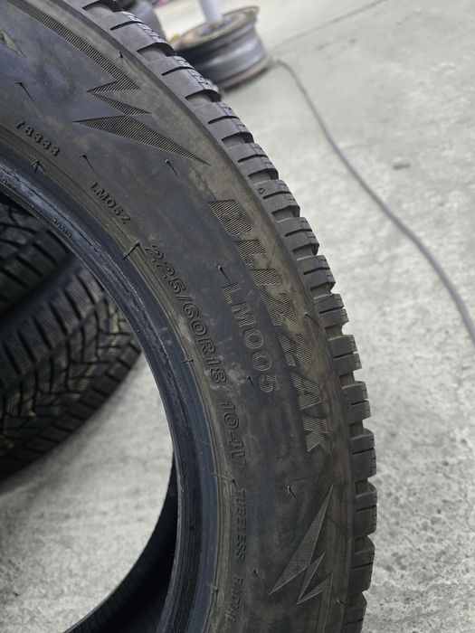 1 Брой Гума 225/60/18 Bridgestone 7mm