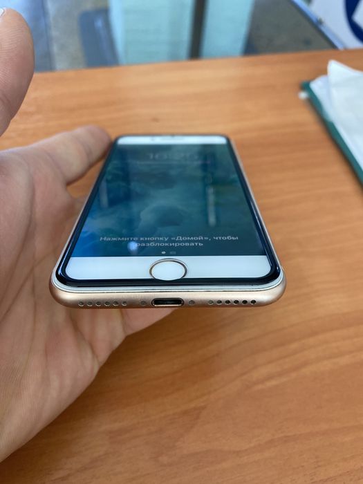 iPhone 8 64гб продается за 50000 тенге