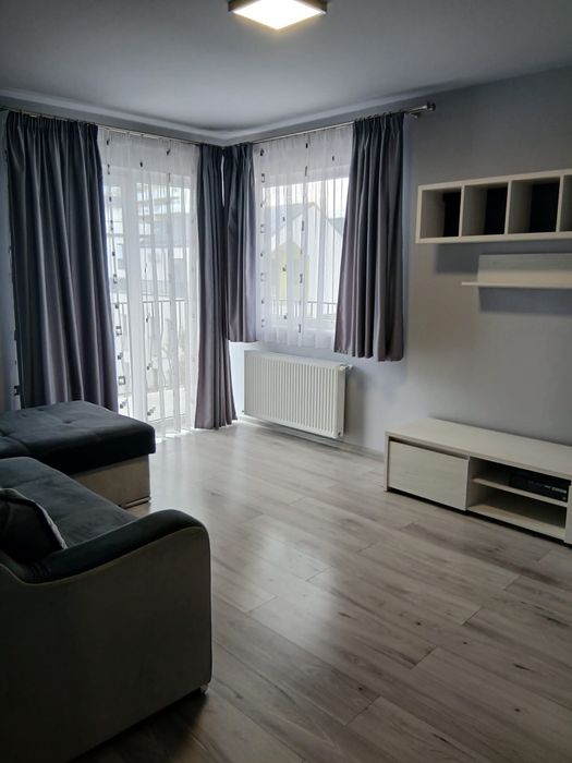Închiriez apartament cu două camere în Florești