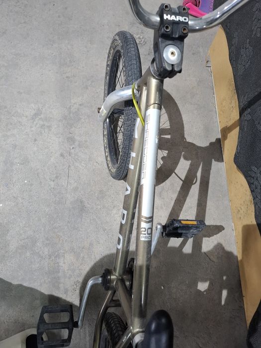 трюковой велосипед BMX Haro Shredder Pro 20.