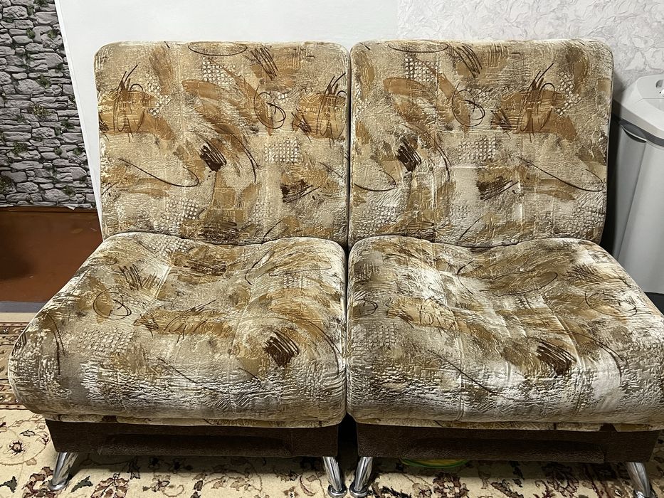 Продам диван и два кресла