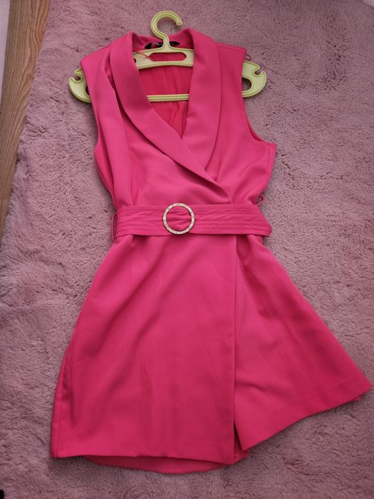 Rochie eleganta cu pantaloni scurti