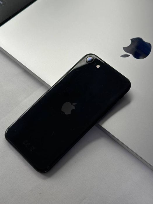 iPhone SE 2020..