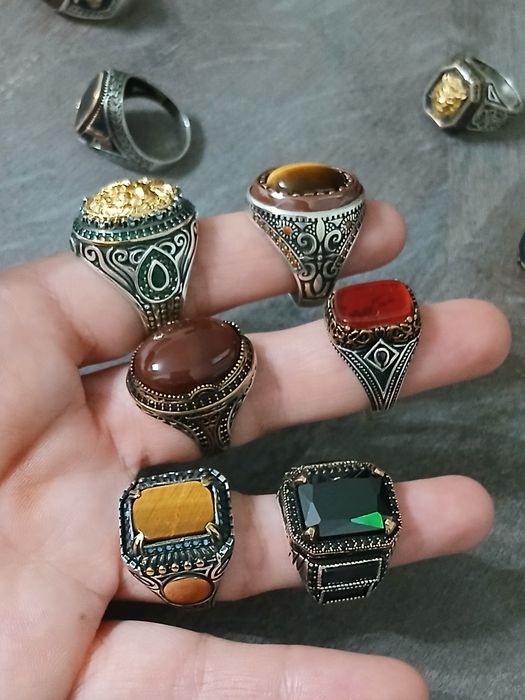 Inele din argint cu diferite pietre naturale se vinde doar lot