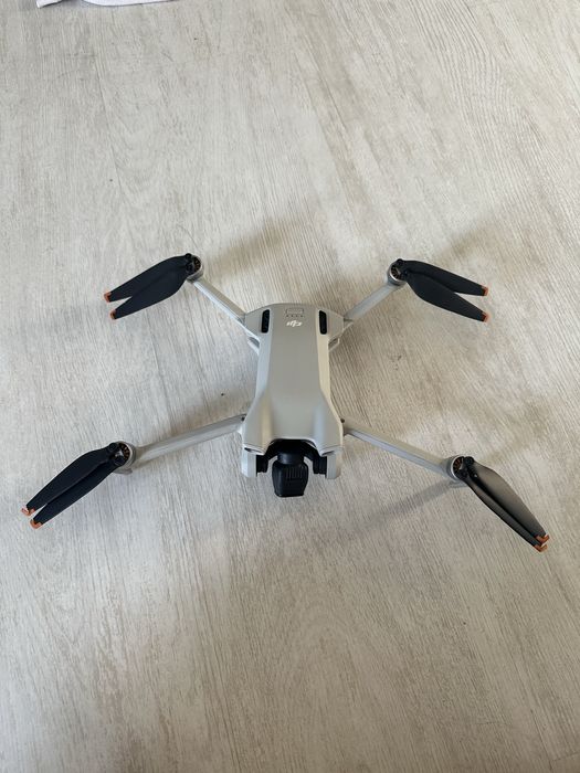 Дрон/Квадрокоптер dji mini 3