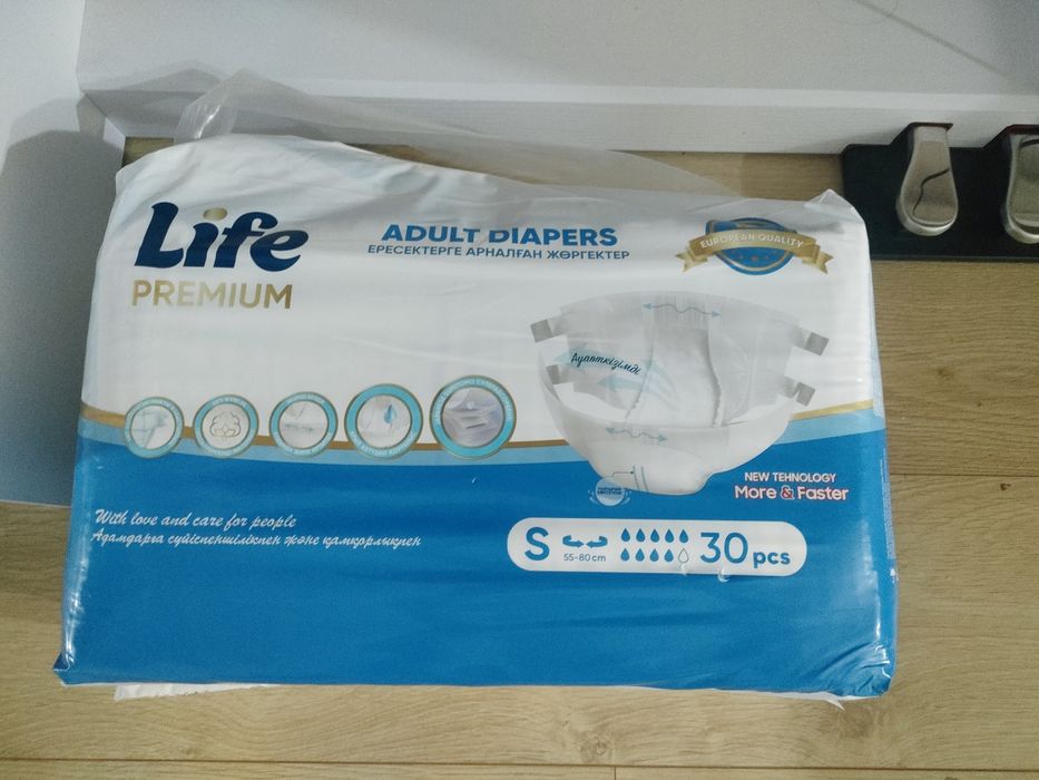 Продам памперс размер S