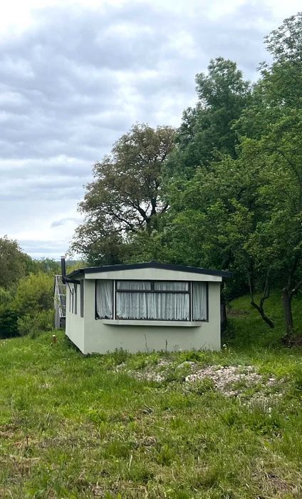 Căsuță mobilă de 42m2 cu 2 dormitoare, sobă, izolatie si acoperis