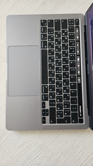 Apple MacBook 13 Pro Touch Bar