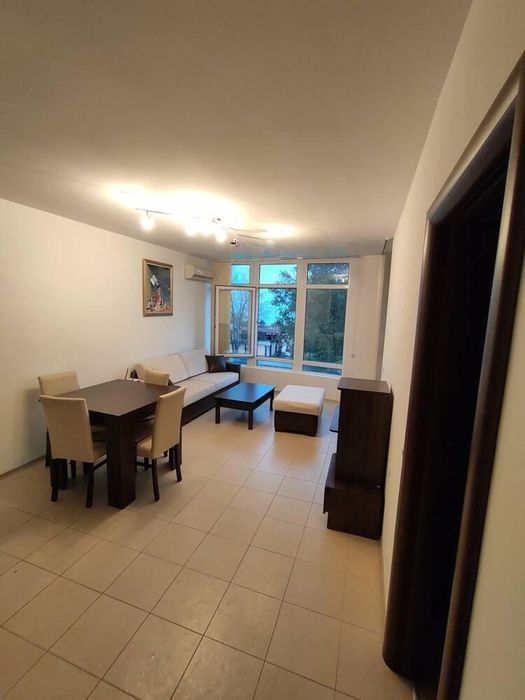 Двустаен апартамент в кв. Крайморие