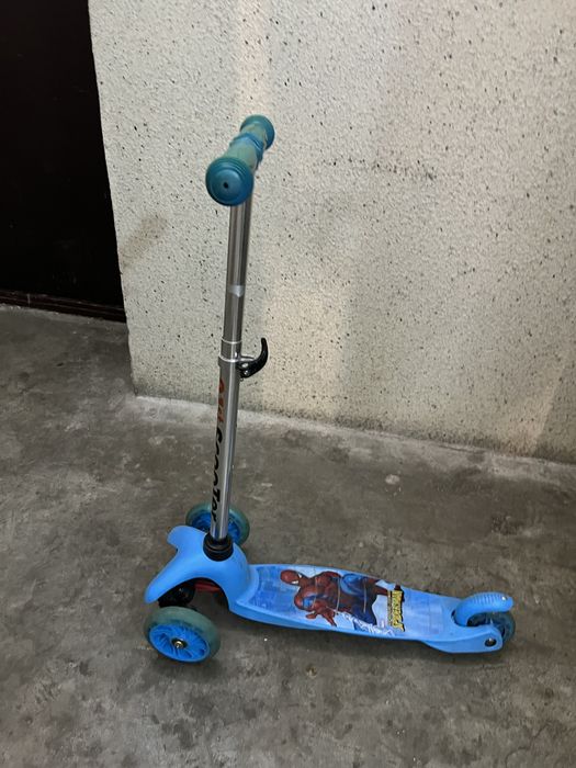 Продам самокаты детские