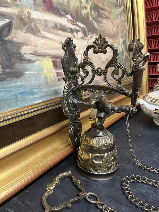 Старинна,манастирска камбана