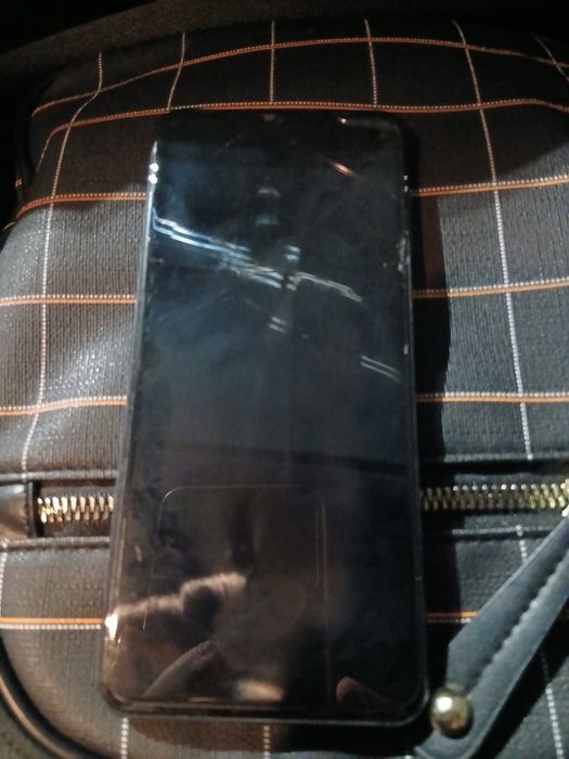 Продам телефон самсунг а 12